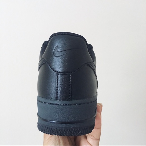 Nike Air Force 1 Flyleather Triple Black